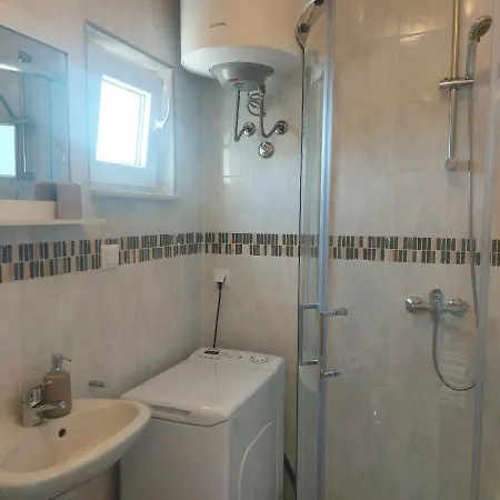 Palmira Apartman Ližnjan