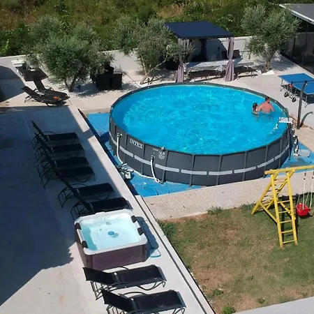 Palmira Apartament Ližnjan